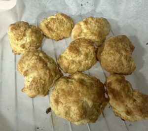 완성된 기본 플레인 스콘의 사진